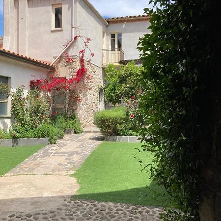 Tra Storia E Realta Bed & Breakfast Sardara Ngoại thất bức ảnh